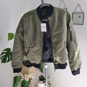 FOREVER 21 BOMBER JACKET